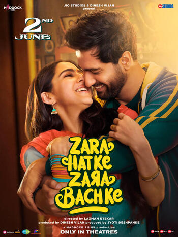 Zara-Hatke-Zara-Bachke-2023-Hindi-PreDvd